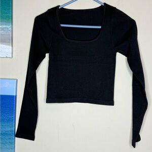 OQQ  Black RIBBED scoop neck Long Sleeve top